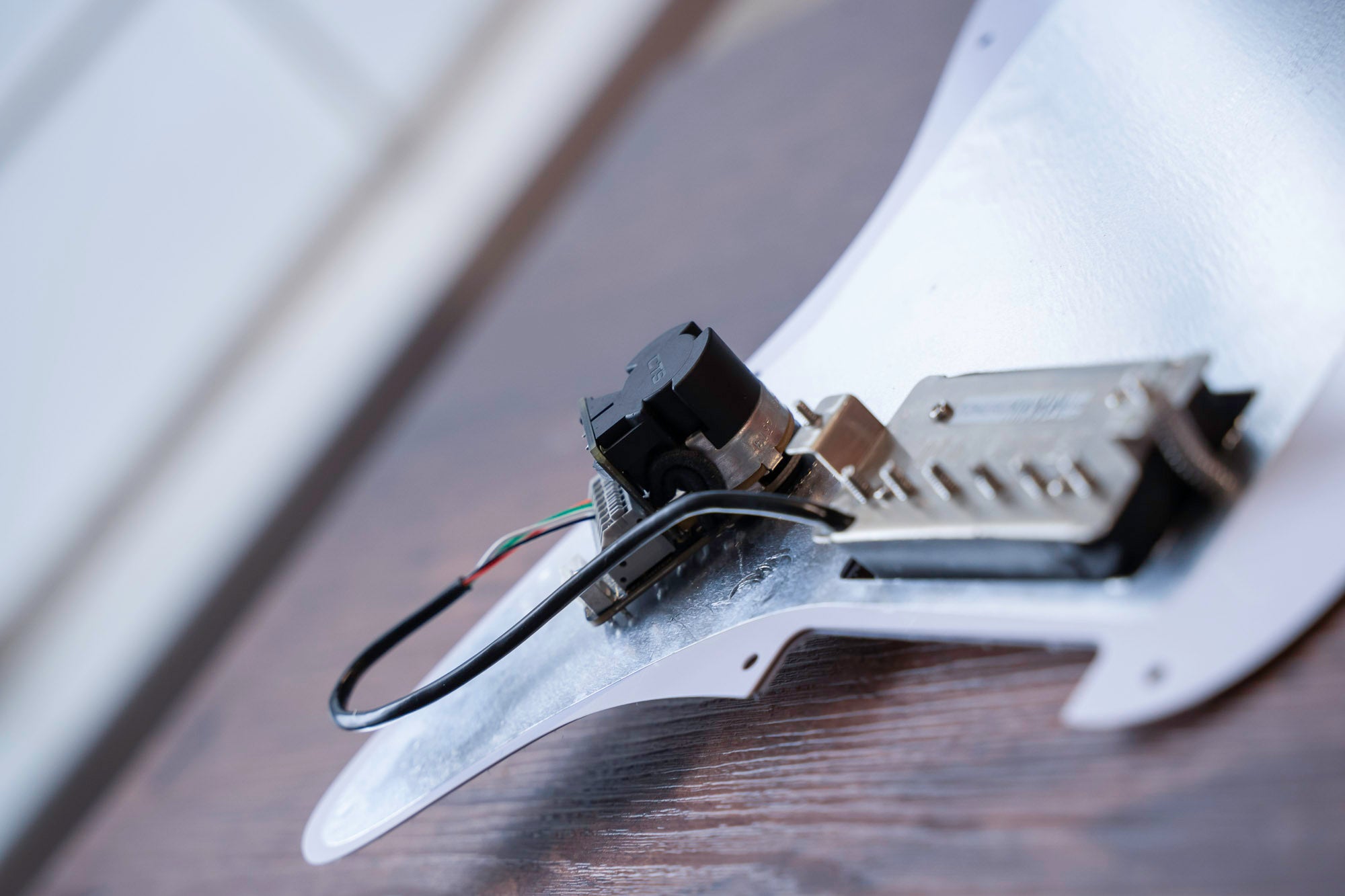 Custom Works: Single Humbucker Loaded Pickguard for Strat®