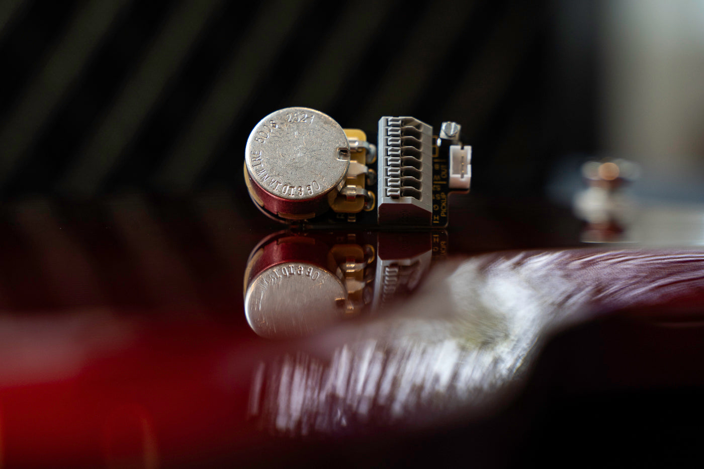 Pro-Series M1 | Gitarrenkabelbaum mit einem Tonabnehmer